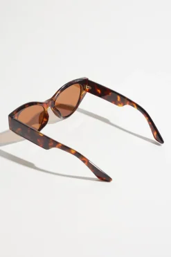 Sunglasses-Dynamite Classic Wide Arm Cat-Eye Sunglasses Brown