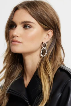Earrings-Dynamite Hammered Open Link Earrings Gray