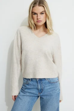 Sweaters & Cardigans | Sweaters-Dynamite Heavenlyarn™ V-Neck Sweater Brown