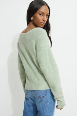 Sweaters & Cardigans | Sweaters-Dynamite Heavenlyarn™ V-Neck Sweater Green