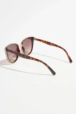 Sunglasses-Dynamite Slight Cat-Eye Sunglasses Brown